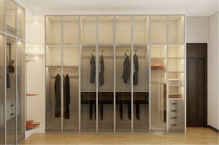 walk_in closet